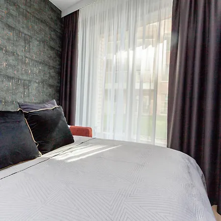 Apartly- Garden Ii Z Prywatnym Ogrodem W Centrum &widok * Štetín