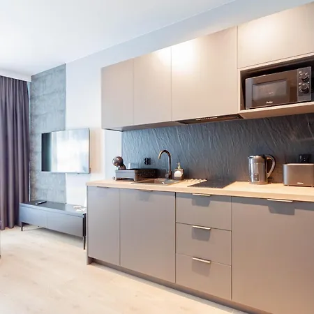 Διαμέρισμα Apartly- Garden Ii Z Prywatnym Ogrodem W Centrum &widok