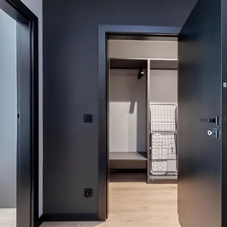 Apartly- Garden Ii Z Prywatnym Ogrodem W Centrum &widok * Štetín